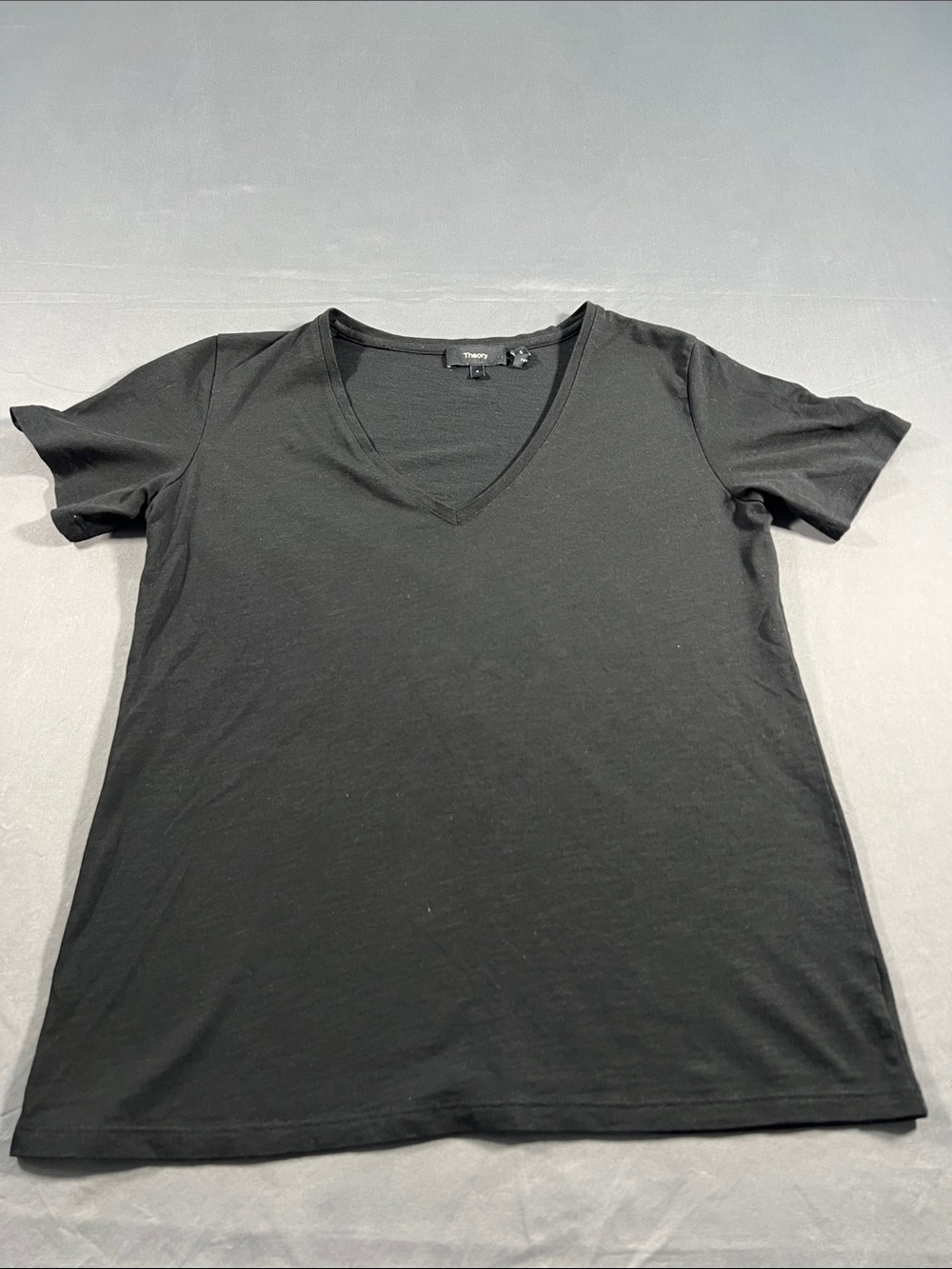 Theory Women's Black V-Neck Short Sleeve Tee